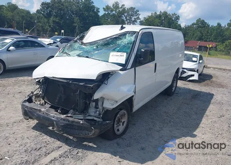 2019 Chevrolet Express 2500 Work Van z USA, uszkodzony, nr VIN 1GCWGAFP9K1150590